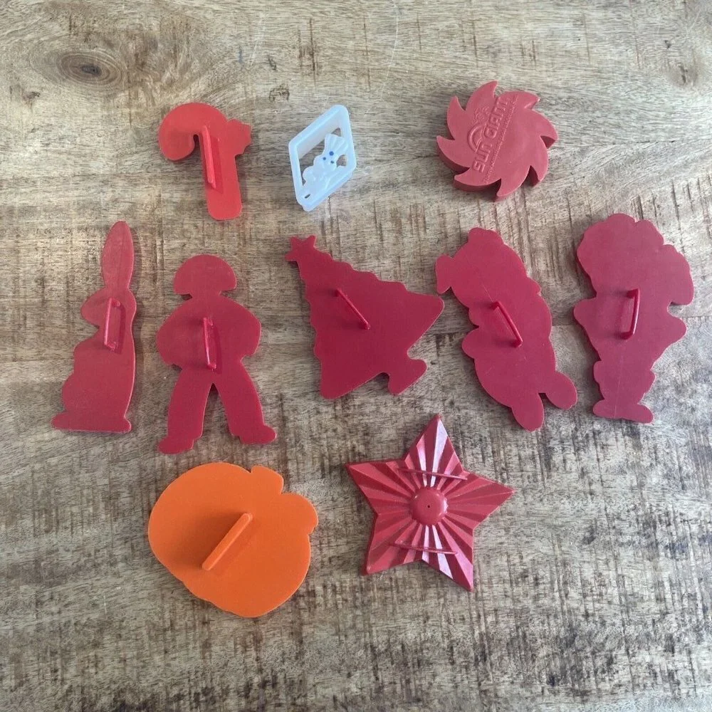Vintage Red Holiday Cookie Cutters Pig Pumpkin Santa Rabbit Sun Star Christmas